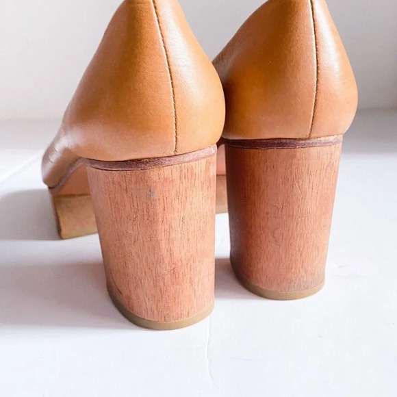 Camel Beige Leather Made in  Peru Clog Wood Sole Heels 7 - Picture 5 of 9